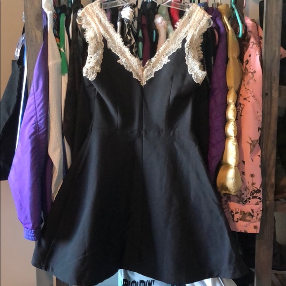 🚫 SOLD 🚫 Adelyn Rae Lace Fit and Flare dress - Picture 2 of 5